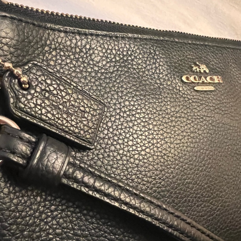 Coach Black Leather Wristlet/Wallet - Picture 6 of 6